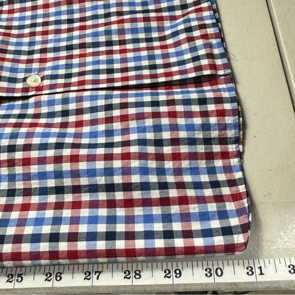 Banana Republic Men’s Med Red and Blue Button Down Shirt Supima Cotton Grant Fit